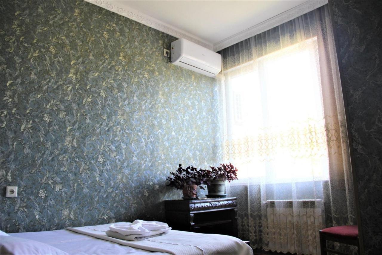 Hotel Oniks Kutaisi Exterior foto