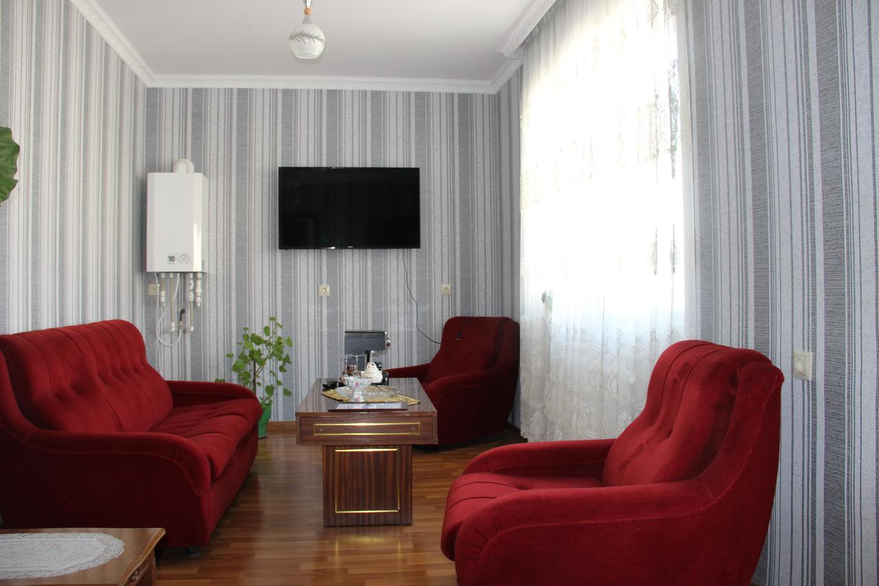 Hotel Oniks Kutaisi Exterior foto